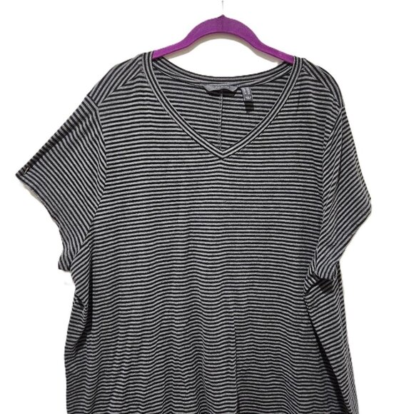 Tops - BLACK GREY STRIPE V-NECK SHORT SLEEVE TOP TEE 2X